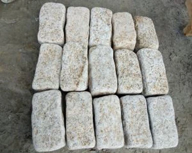 G682 Misty Yellow Cobble