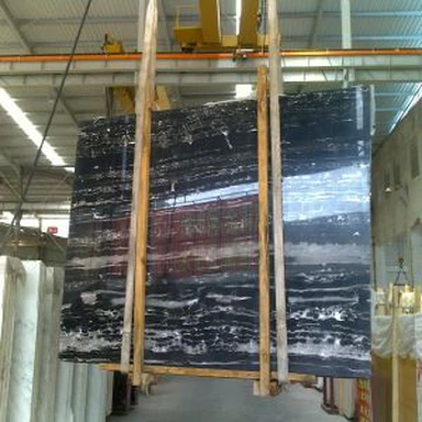 Zilveren drakenplaat