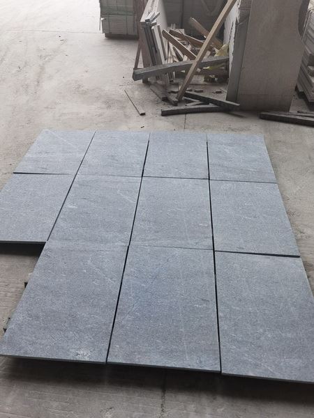 Dry lay Atlantic stone tiles